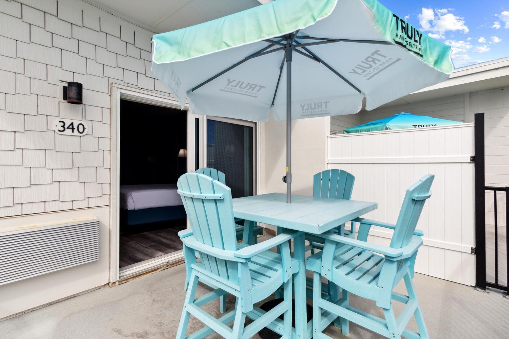 Seahorse Oceanfront Inn Neptune Beach Exterior foto